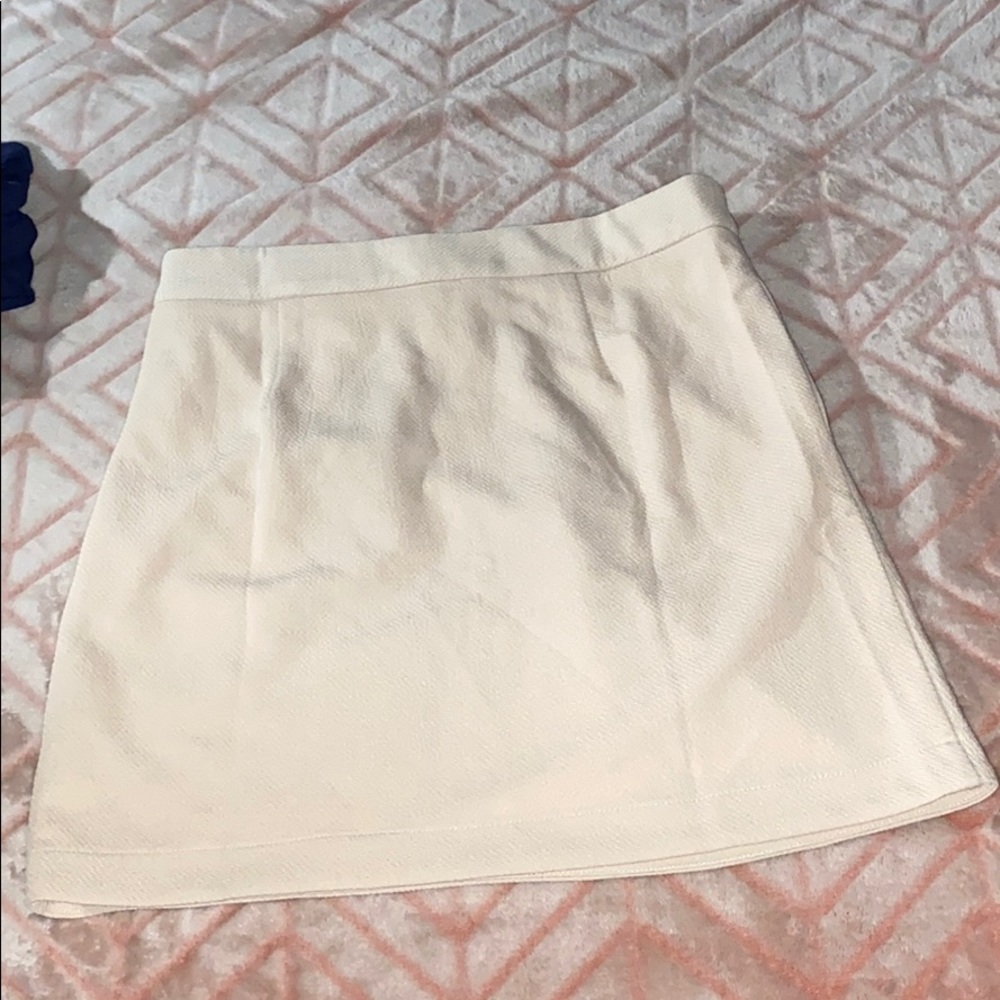 Mini skirt - Picture 2 of 3